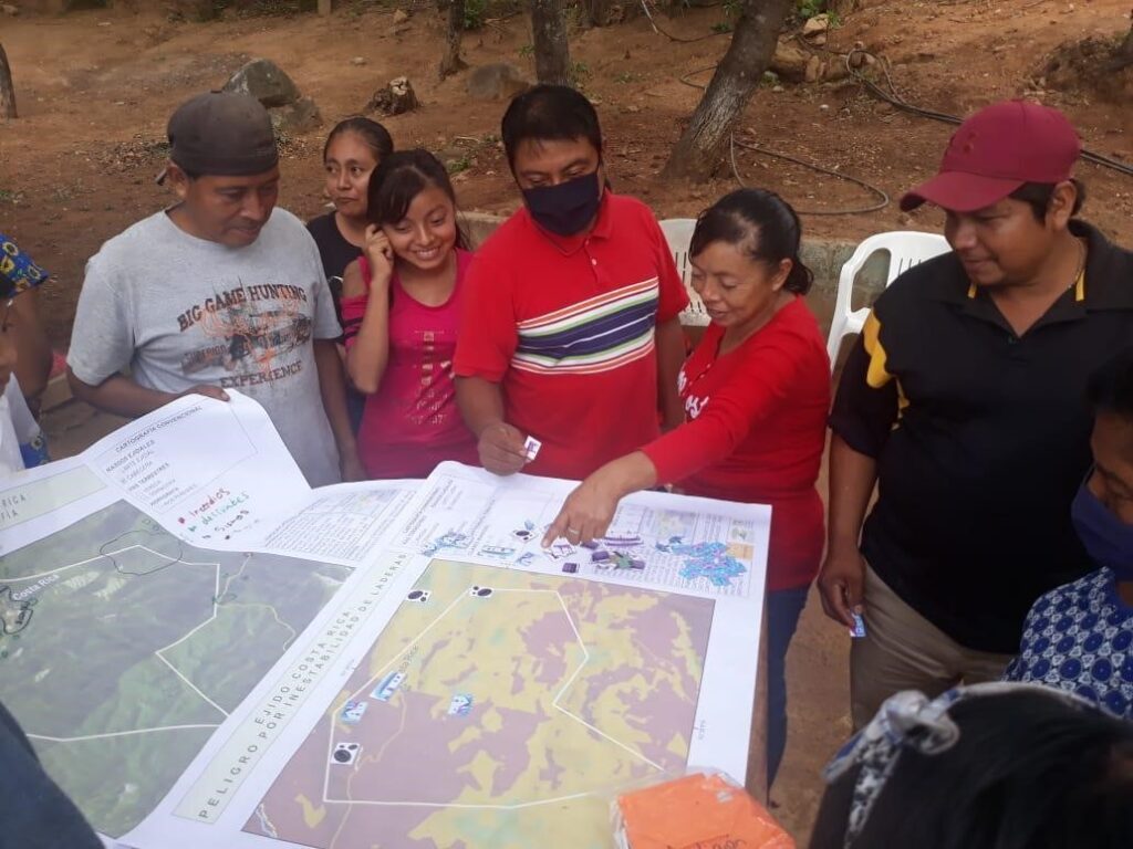 La imagen tiene un atributo ALT vacío; su nombre de archivo es Imagen-14.-Módulo-de-la-Escuela-de-Bankilaletik-en-Tenejapa-1024x768.jpg